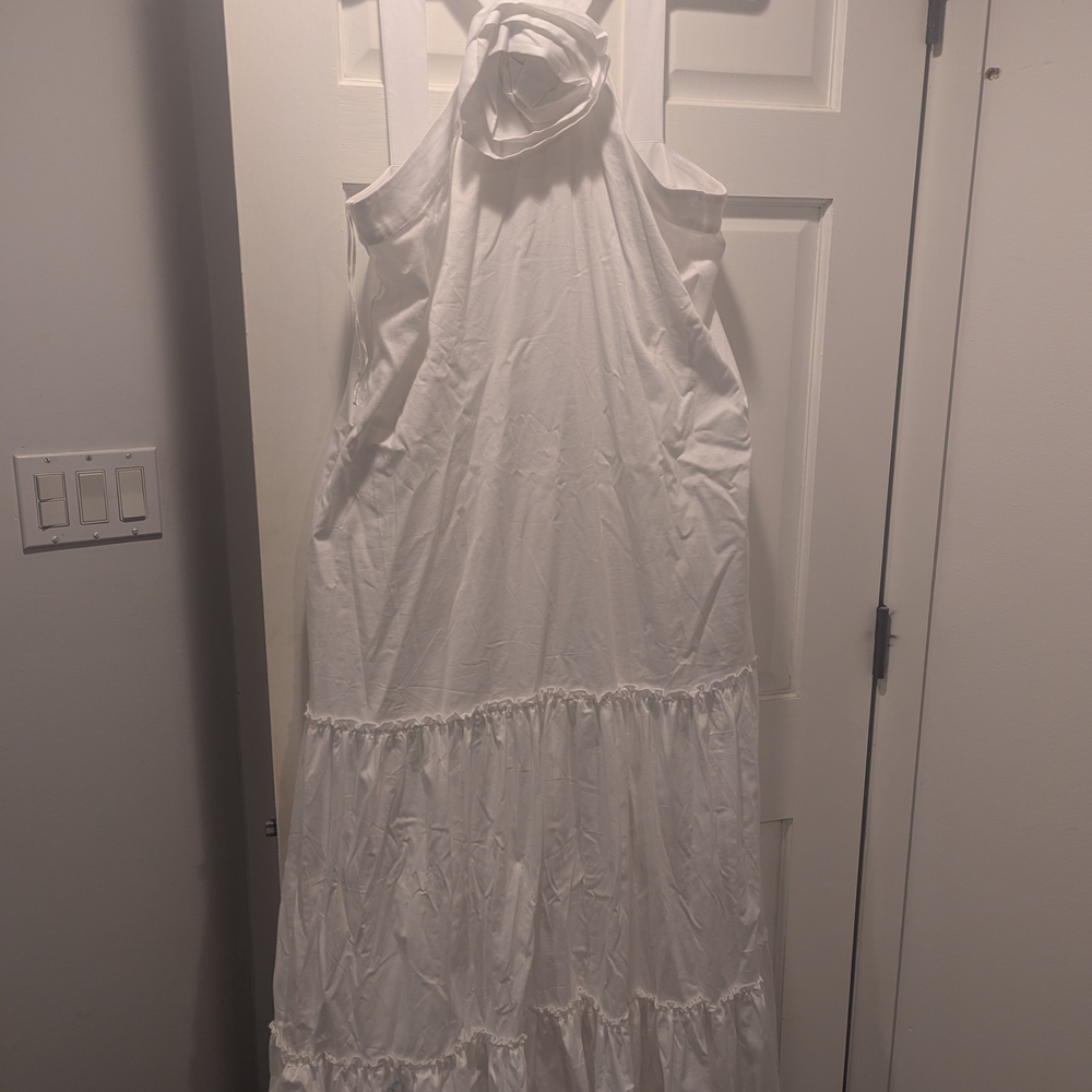 CeCe White Sleveless Maxi Dress With Flower